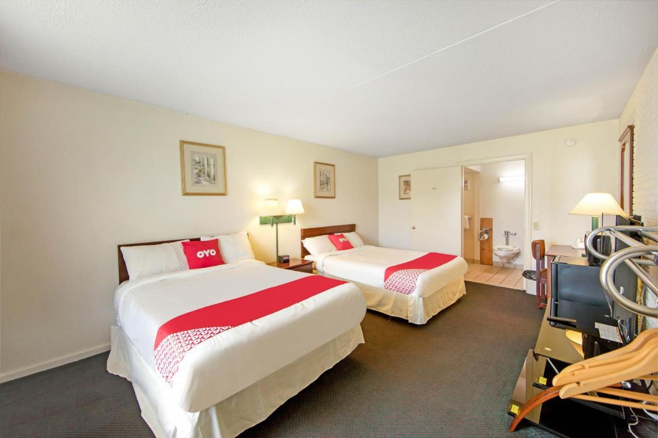 Hotel Oyo Kings Dominion 2*